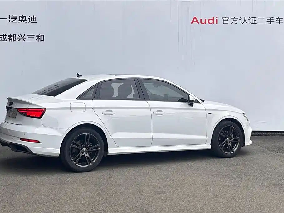 Audi A3 2019 Limousine 35 TFSI Fashion China VI фото 4