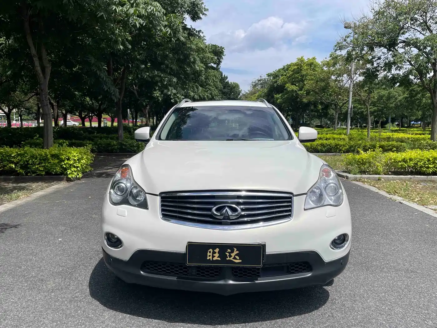 Infiniti QX50 (Import) 2014 2013 2.5L 2WD Elegance