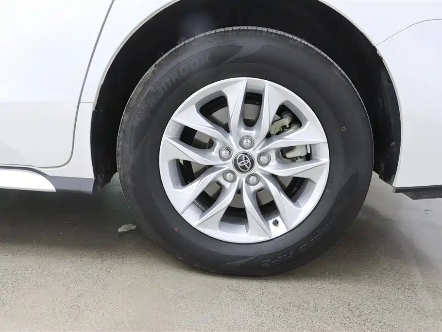 Toyota Granvia 2024 2.5L Hybrid Comfort фото 31