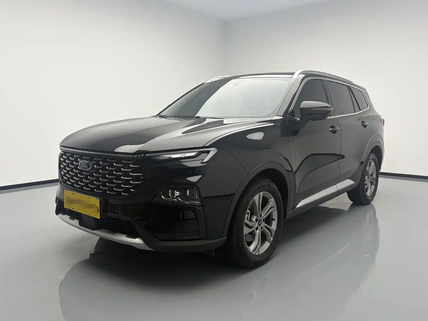 FORD LING RUI