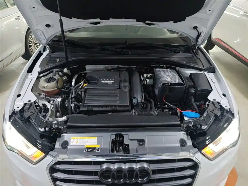 Audi A3 2014 Sportback 35 TFSI Automatic Progressive фото 20