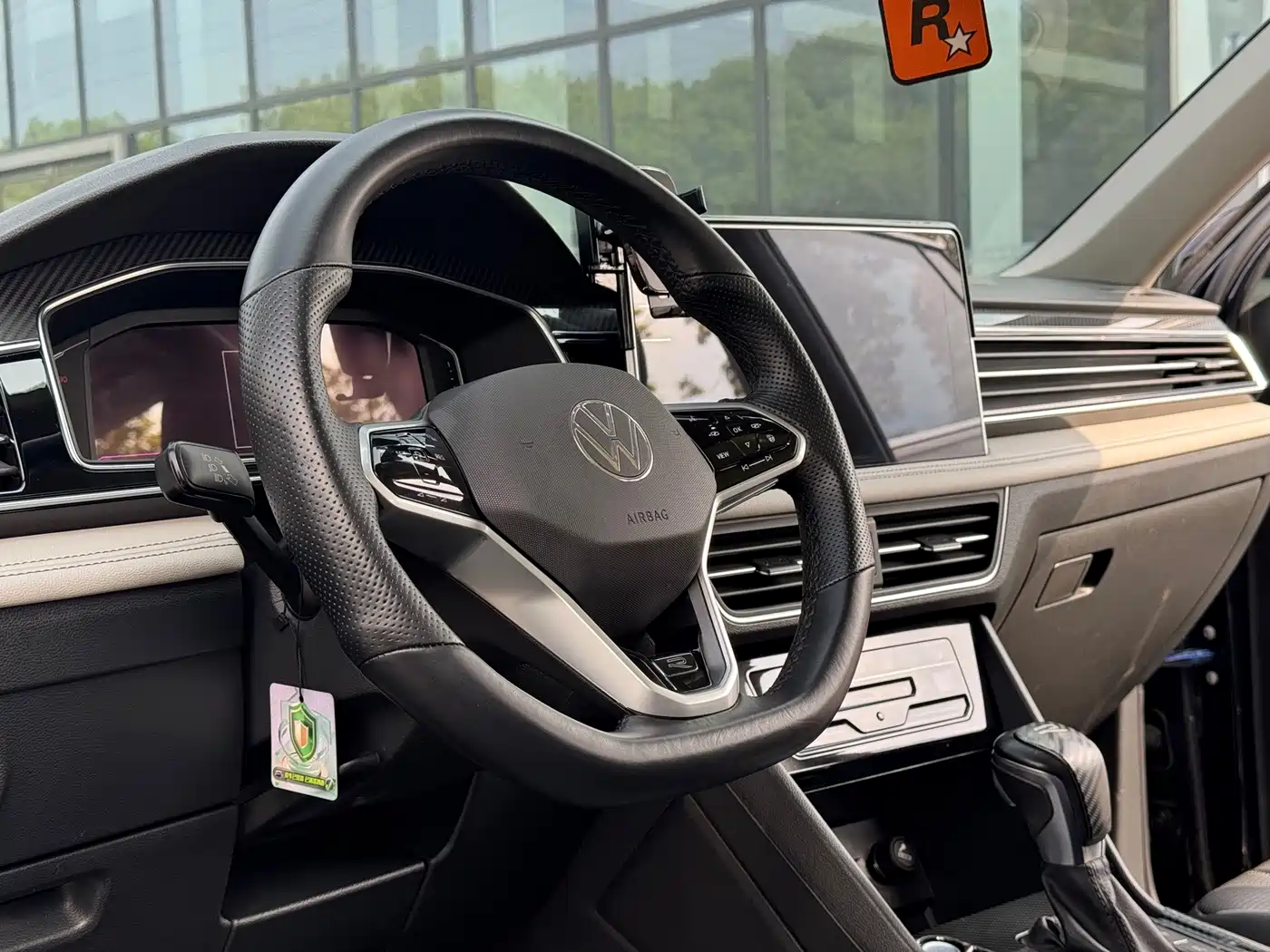 Volkswagen Tiguan L 2022 330TSI Auto 2WD R-Line Premium Edition фото 7