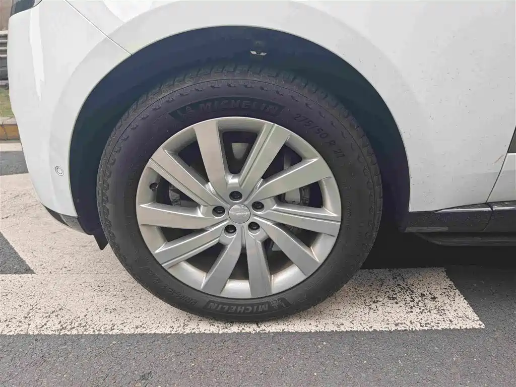 Photo 5 - Land Rover Range Rover