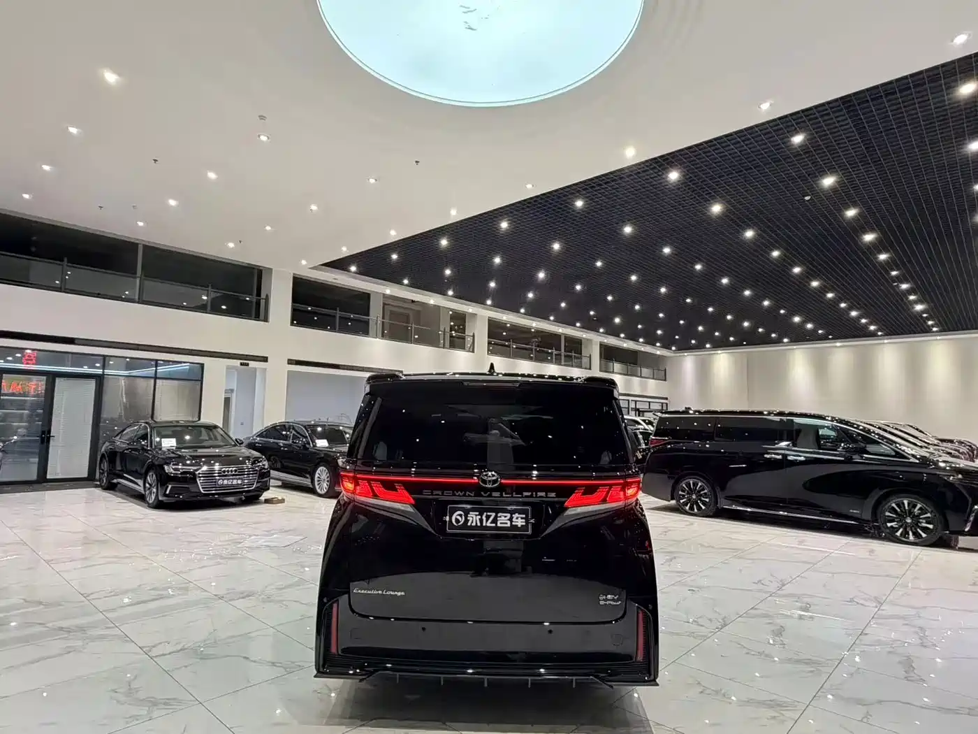 Toyota Vellfire 2024 2023 Crown Hybrid 2.5L HV Ultimate