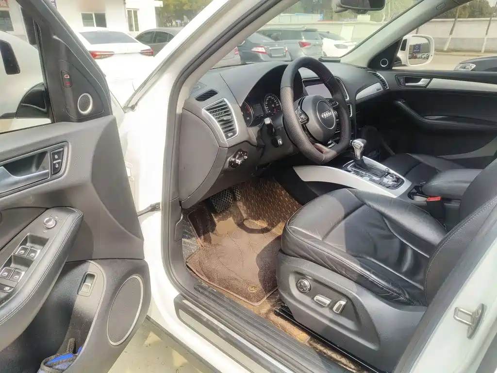 Photo 12 - Audi Q5 (Import)