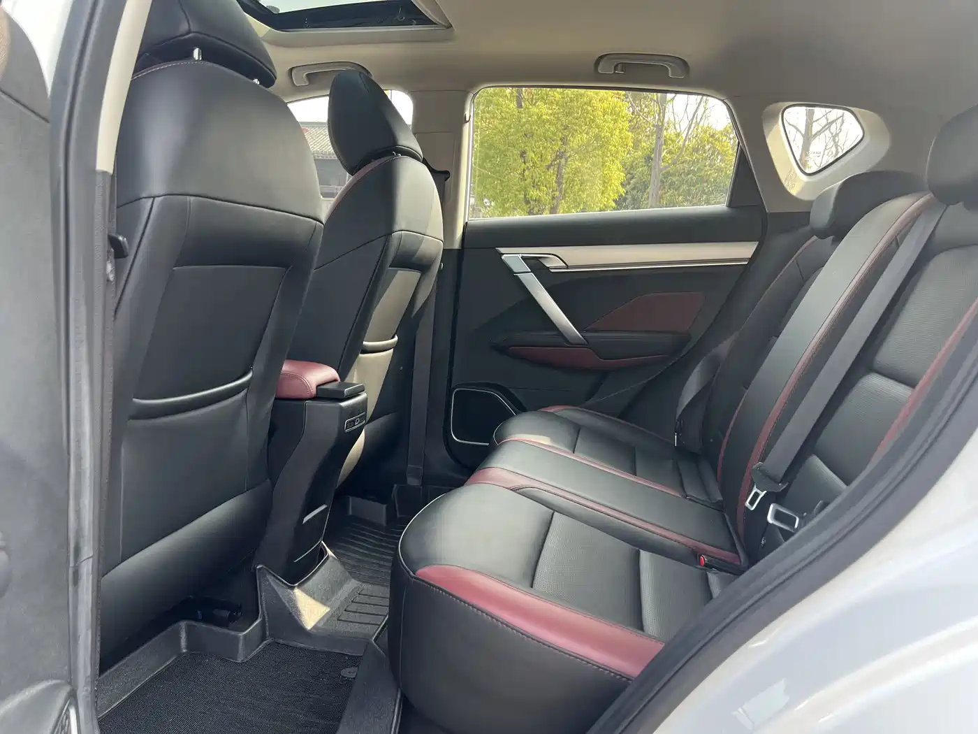 GEELY AUTOMOBILE BINYUE