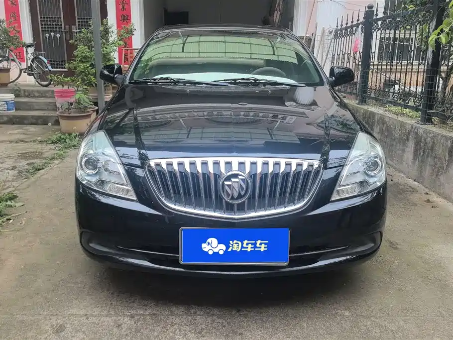 Buick Excelle 2015 1.5L Manual Premium фото 2