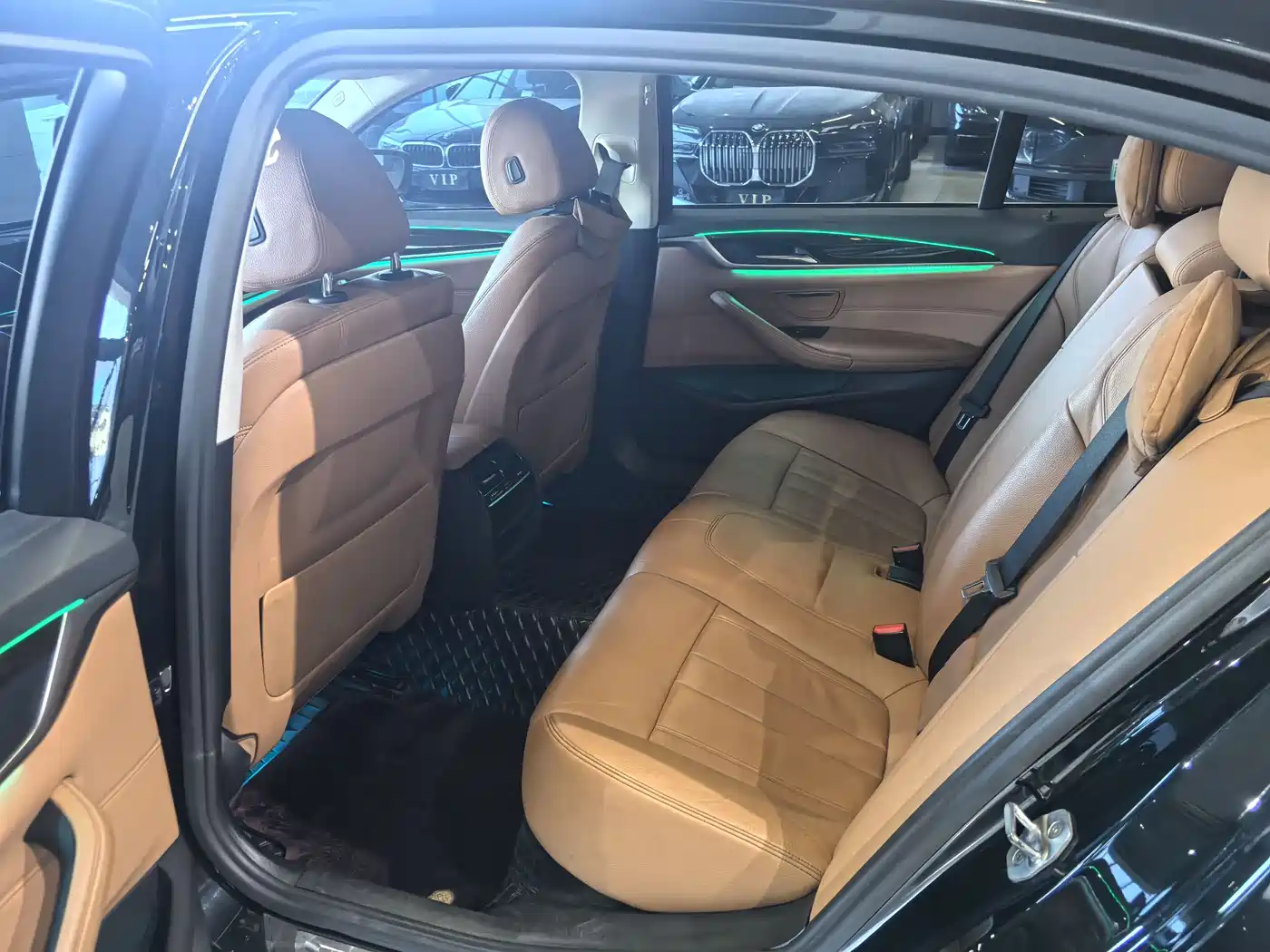 BMW 5 Series 2018 528Li Launch Special Edition фото 8