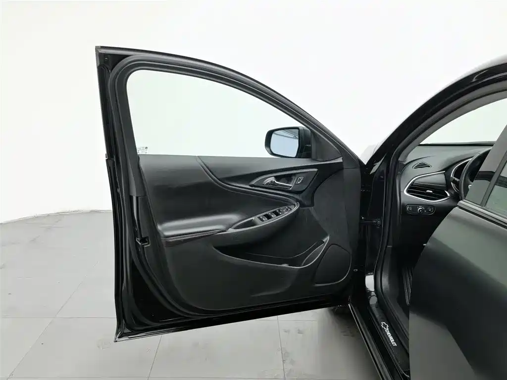 CHEVROLET MAI RUIBAO XL