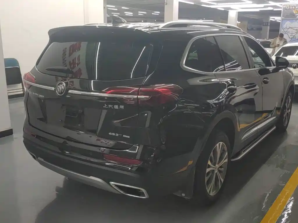 Photo 7 - Buick Envision Plus