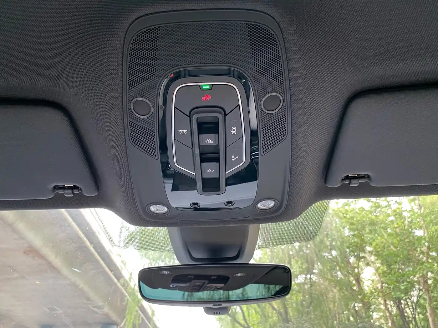 Photo 25 - Audi Q5L