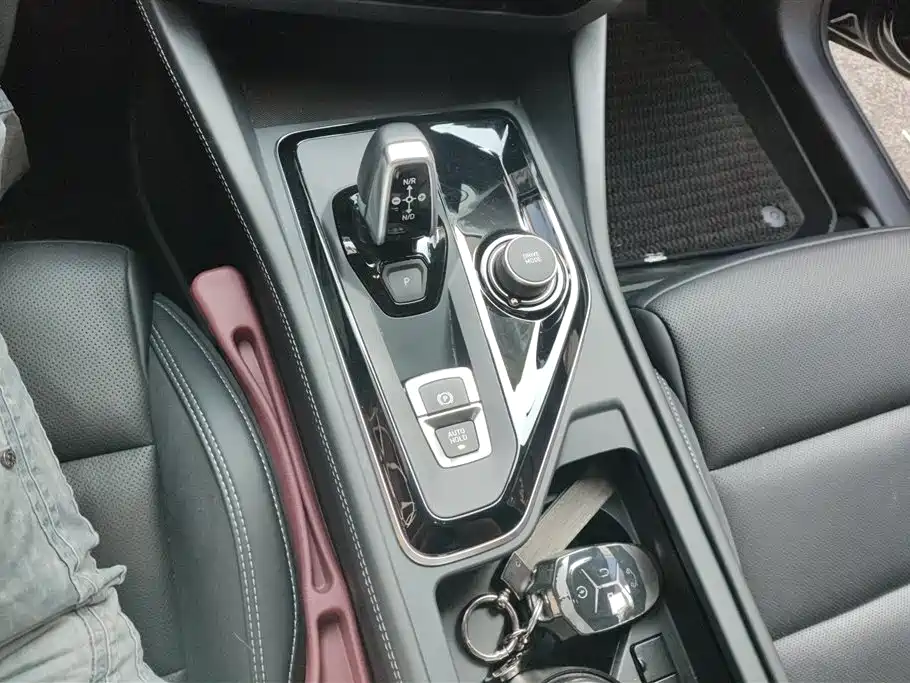Lynk & Co 02 Hatchback 2022 2.0TD Pro фото 15
