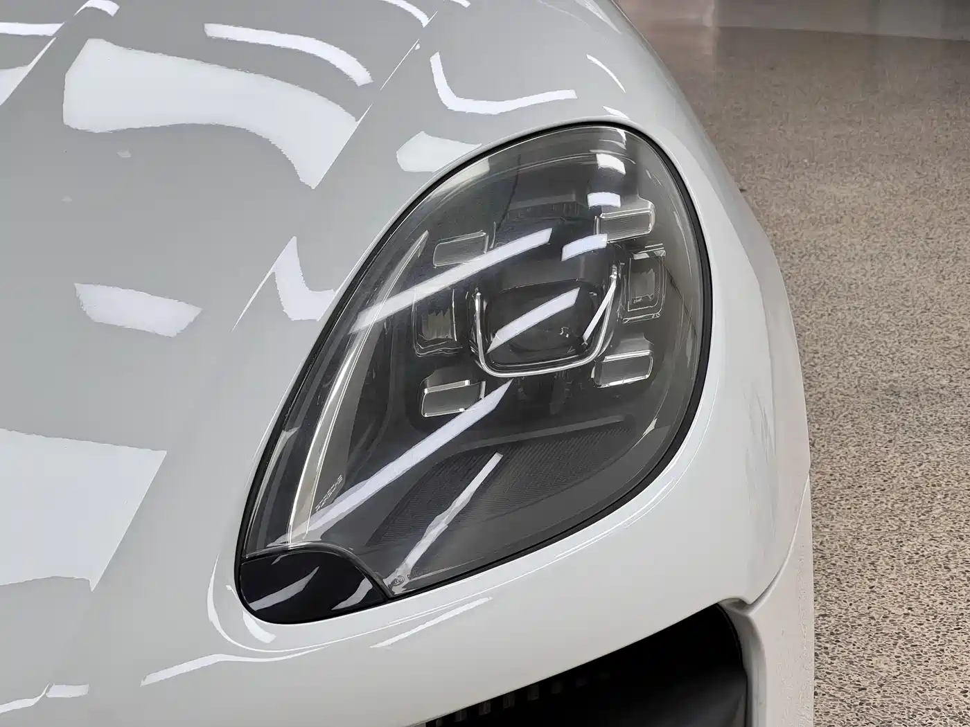 Porsche Macan 2014 Macan Turbo 3.6T фото 9