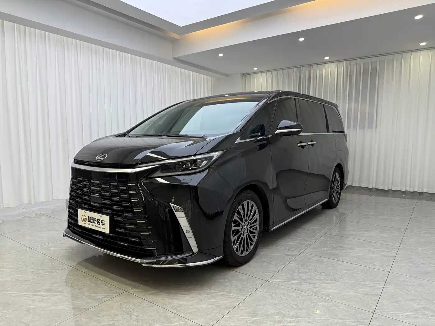 Lexus LM 2023 350h 7-Seater Elegance Edition