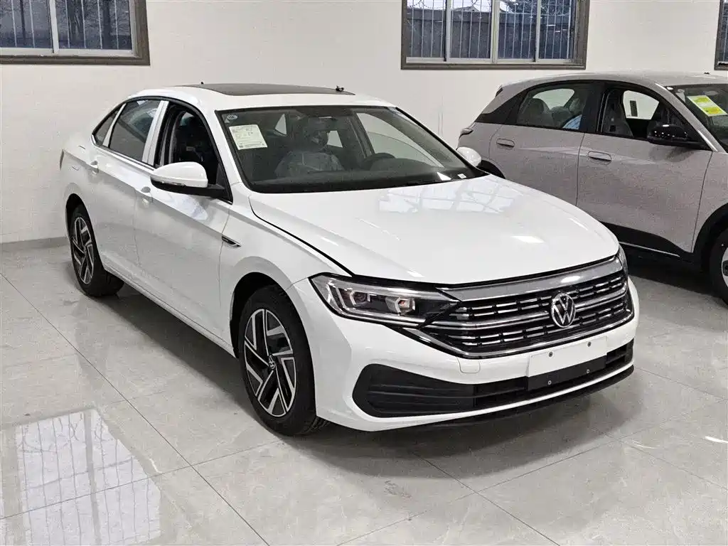 Volkswagen Sagitar 2025 300TSI DSG Flying Leap Edition фото 20