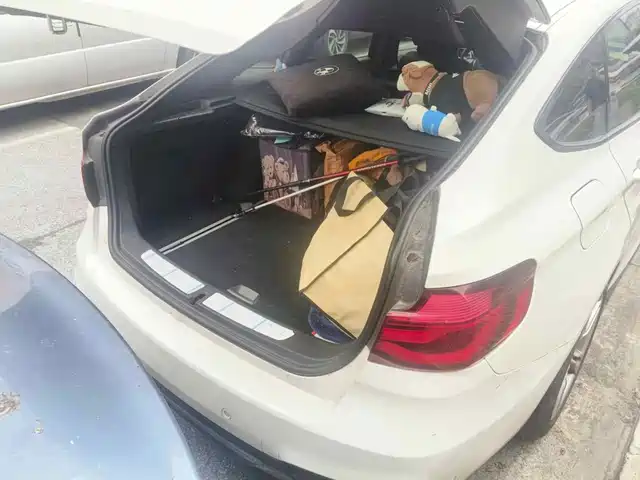 BMW 3 Series GT 2019 320i M Sport Package — фото 5