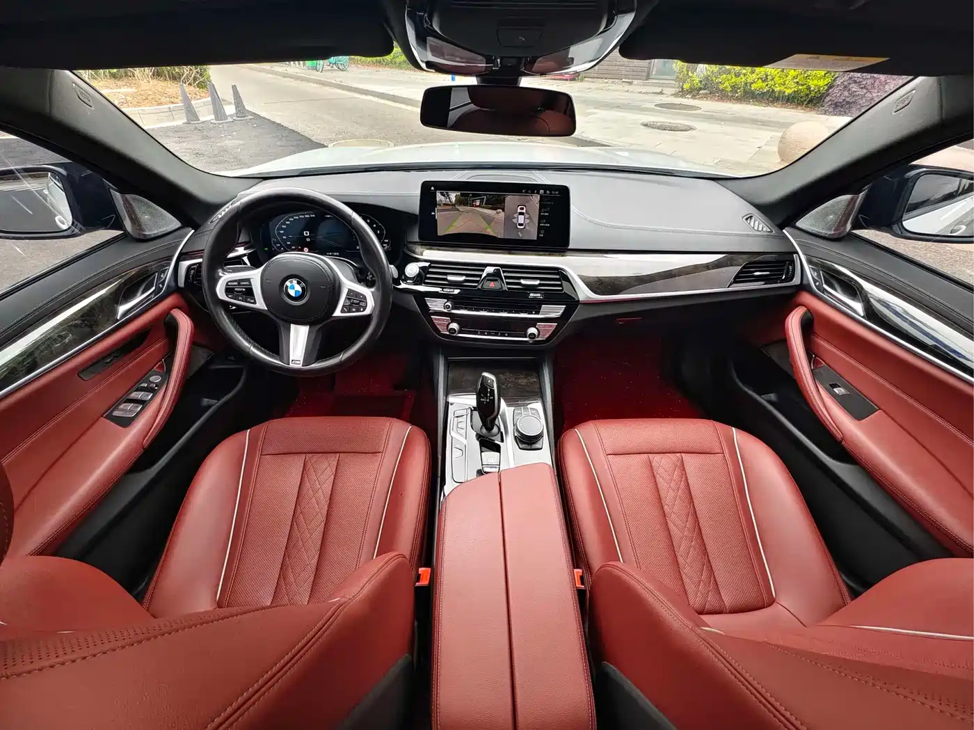 Фото 16 - BMW 5 Series