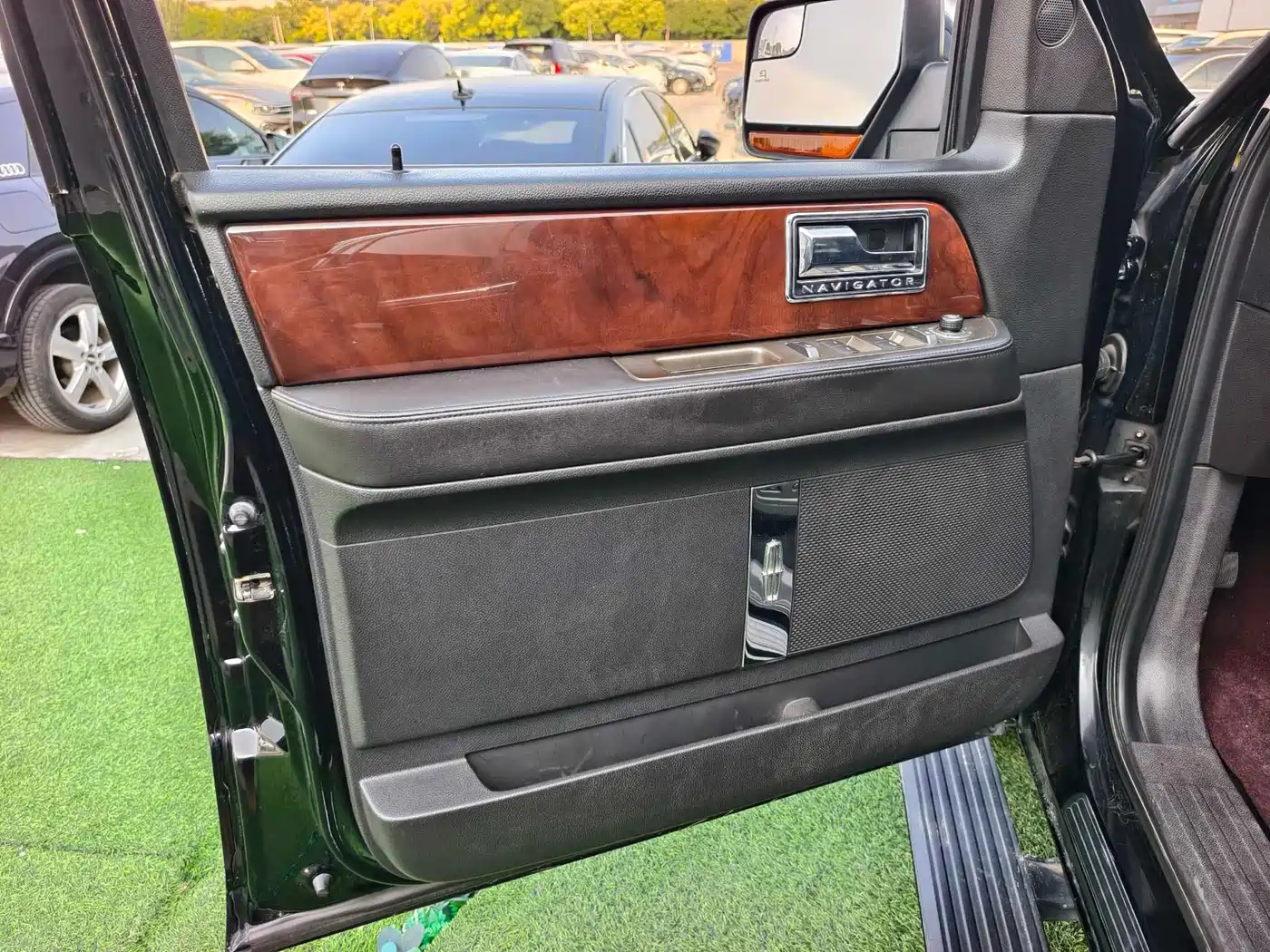 Lincoln Navigator 2012 2010 5.4L AWD