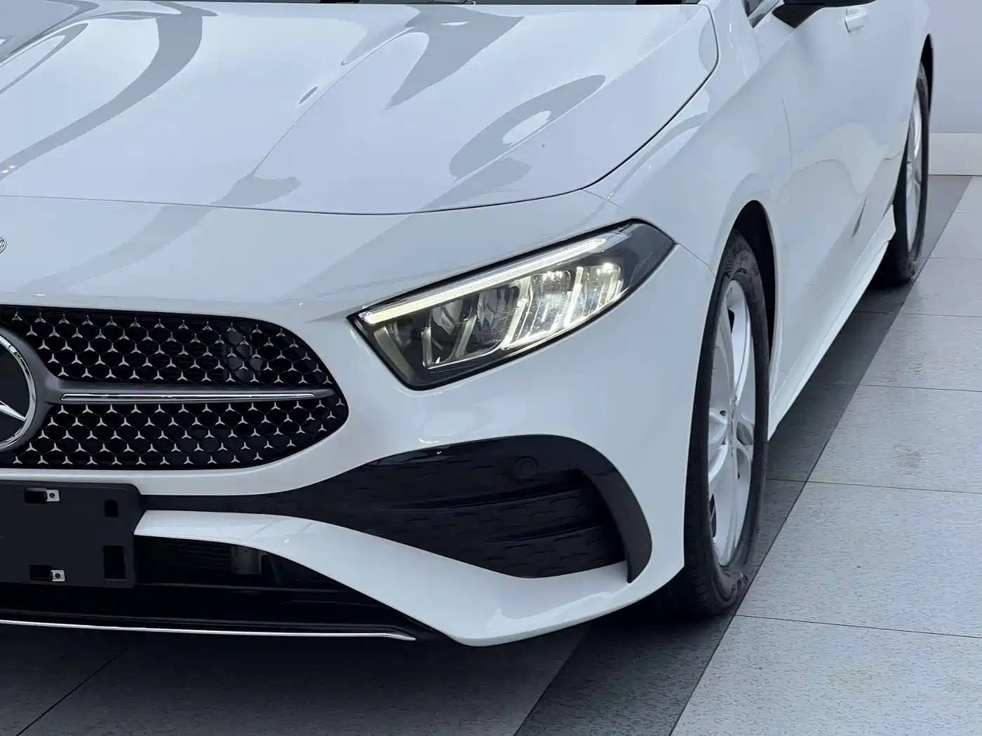 Mercedes-Benz A-Class 2024 2023 A 180 L