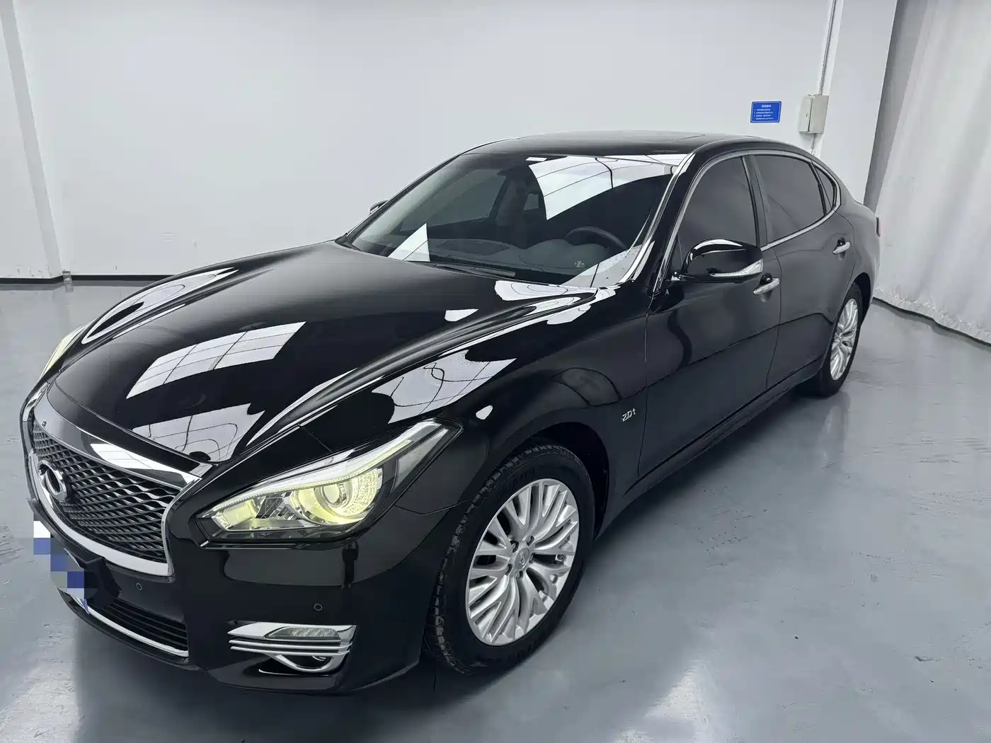 2020 Infiniti Q70
