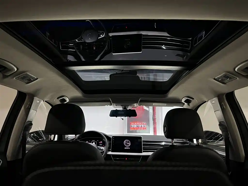 Volkswagen Tiguan L 2023 280TSI 2WD Trend Limited Edition фото 12