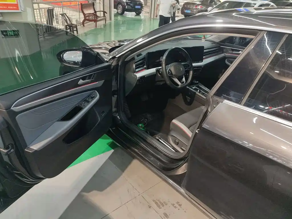 Volkswagen Lamando, миниатюра 13