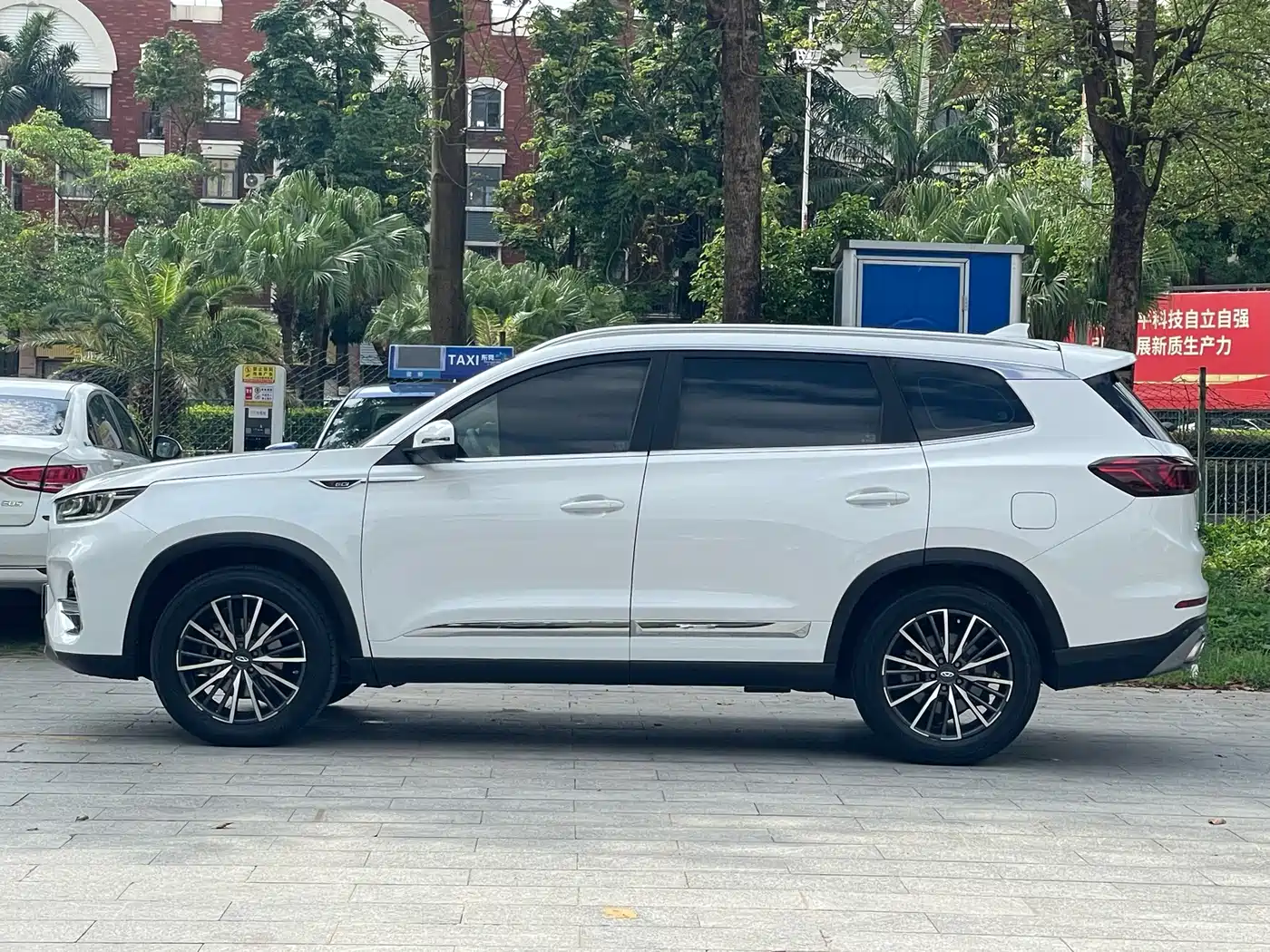 Chery Tiggo 8 PLUS 2022 2021 290TGDI DCT Passion Edition