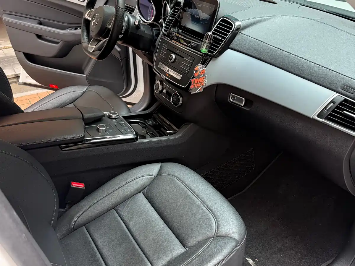 Mercedes-Benz GLE AMG 2017 2017 AMG GLE 43 4MATIC