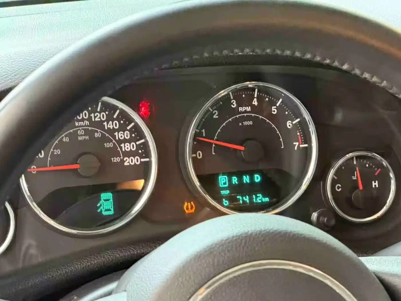 Photo 9 - Jeep Wrangler