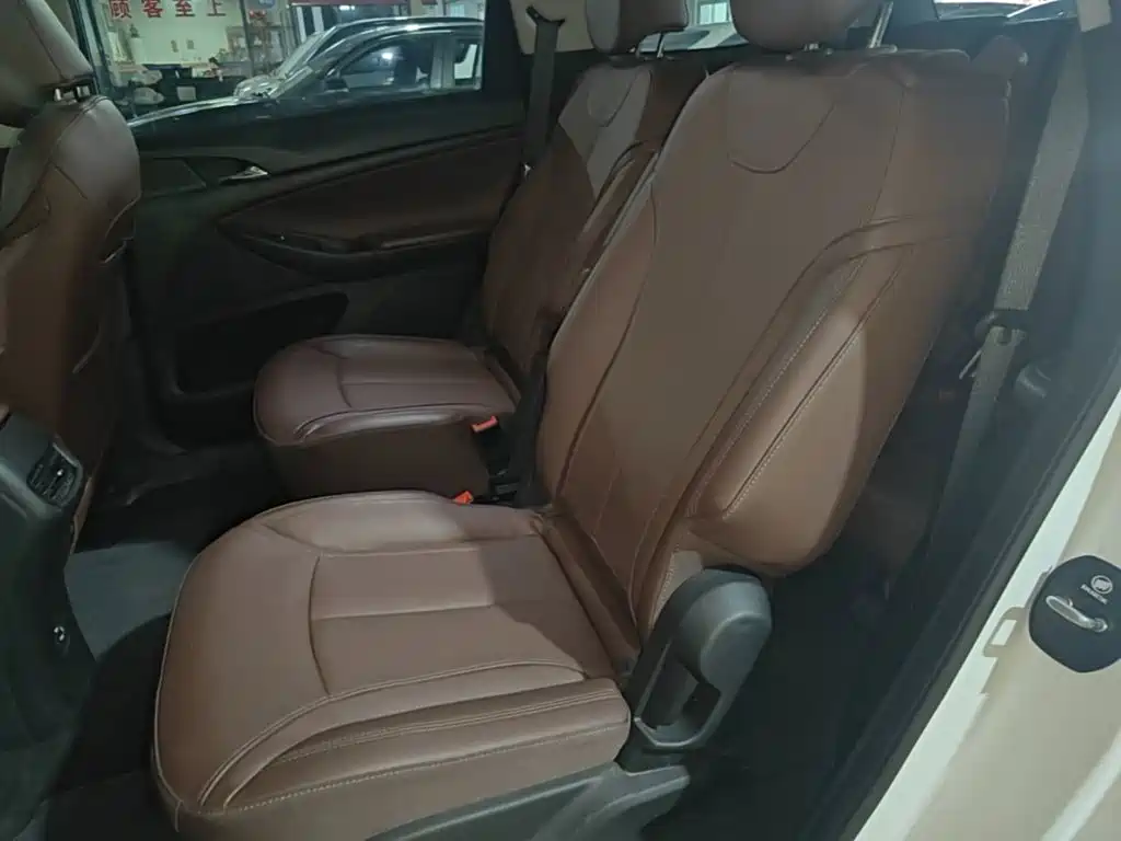 Buick GL6 2021 2019 18T 6-seat Connected Premium China VI