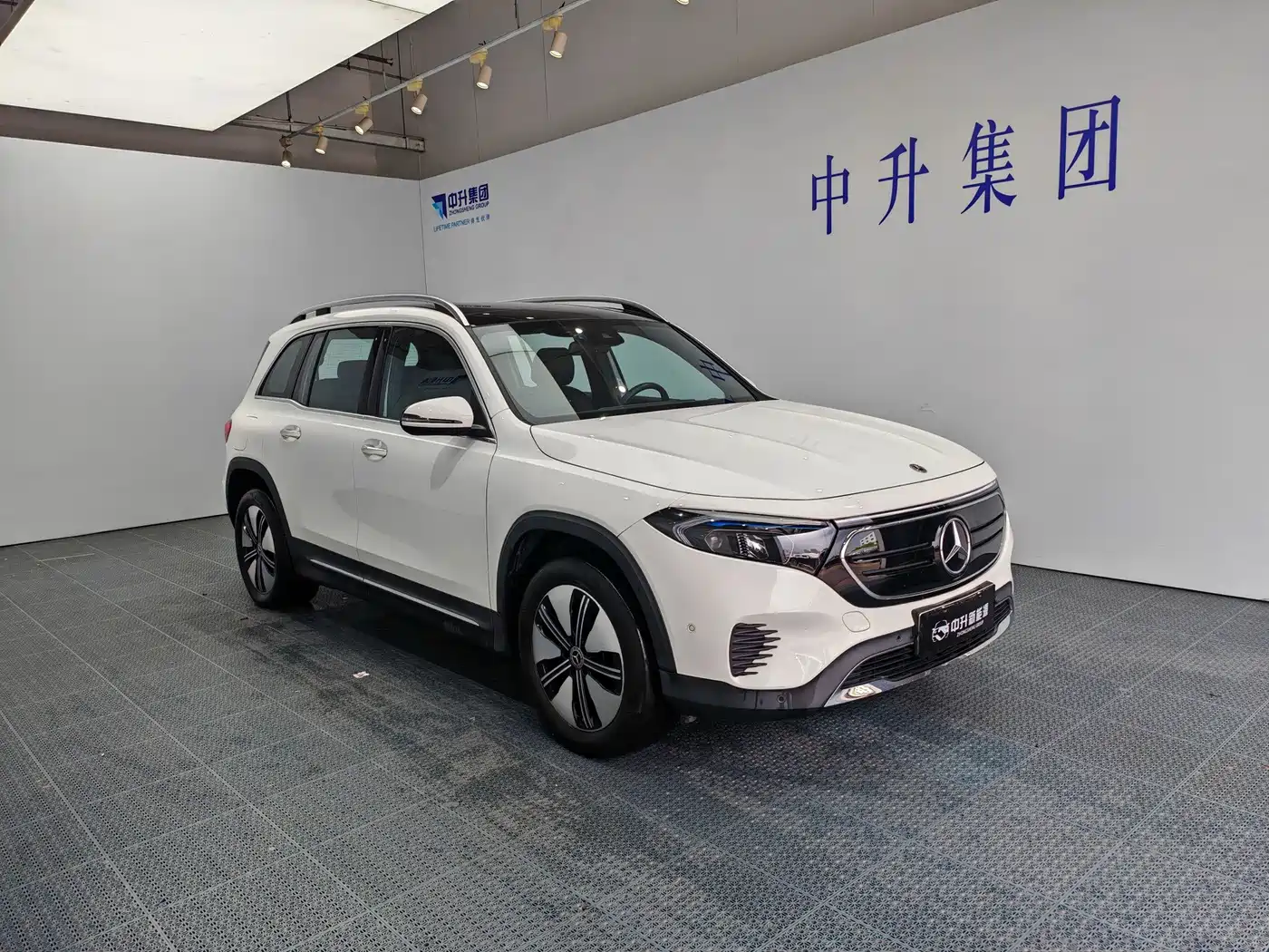 Mercedes-Benz EQB 2023 2023 EQB 260