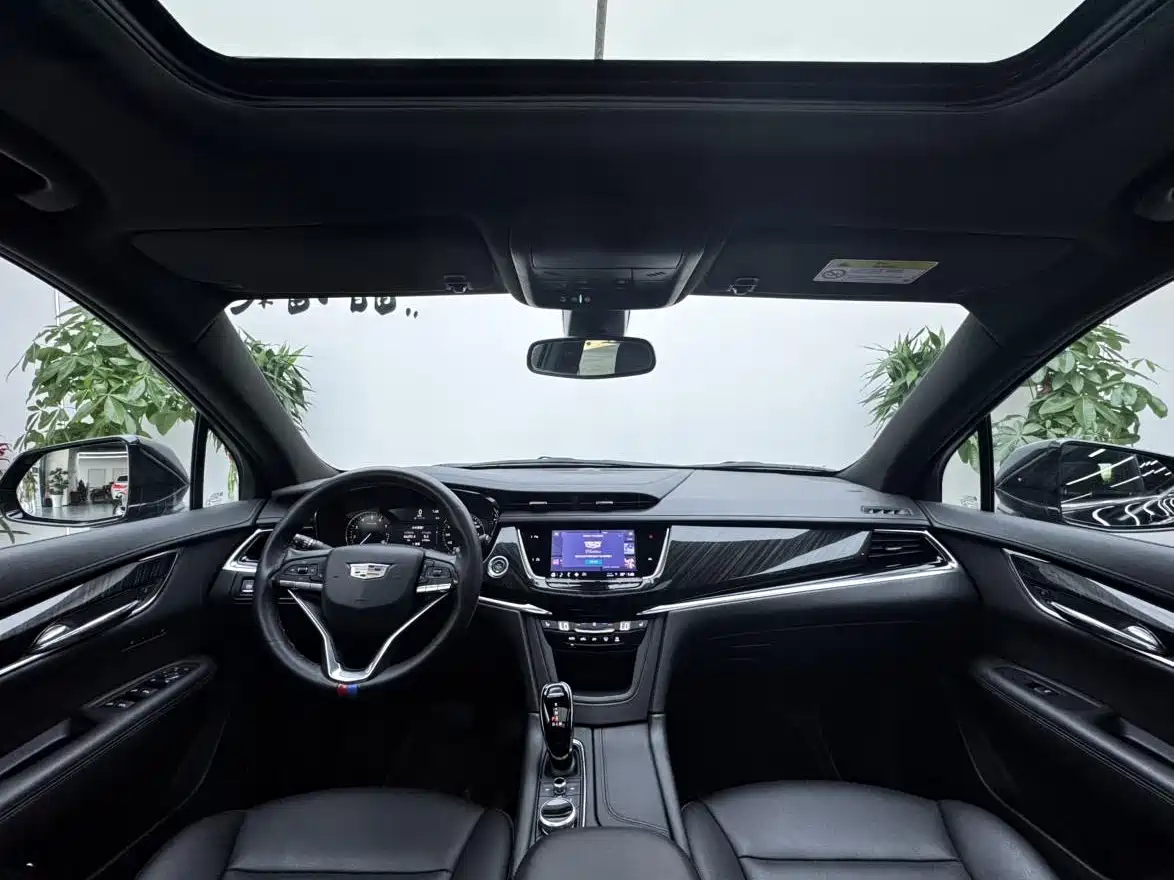Cadillac XT6 2022 2022 2.0T 6-Seater 2WD Luxury Edition