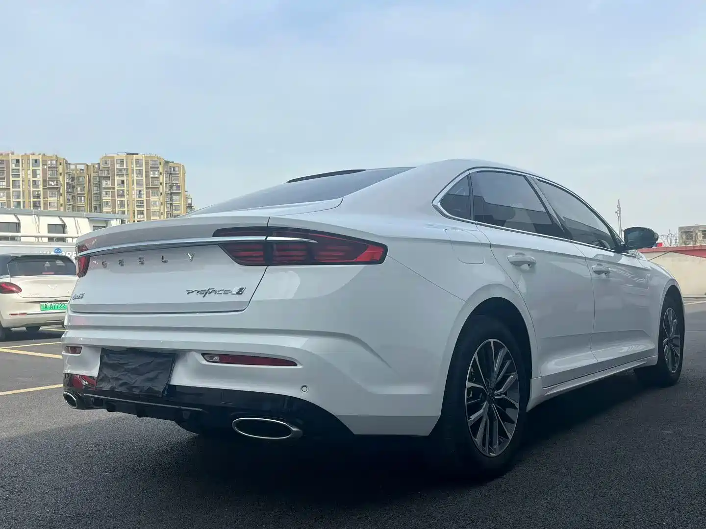 Фото 7 - Geely Preface