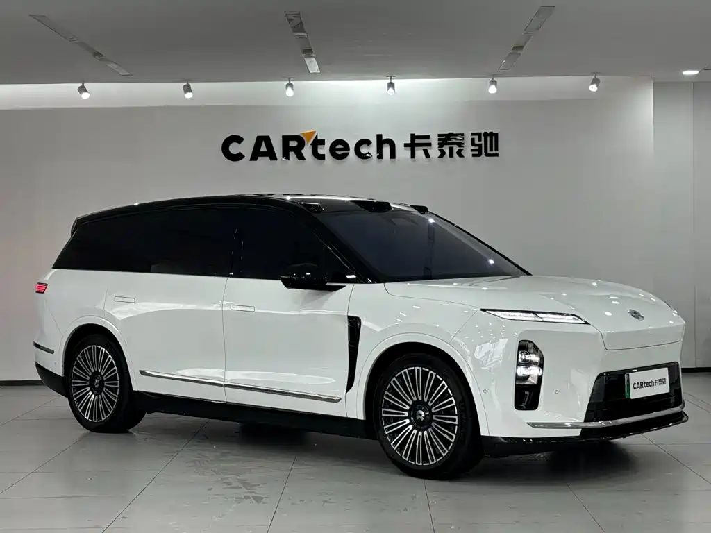 NIO ES8 2026 2025 Model 6-Seat Executive Luxury Edition