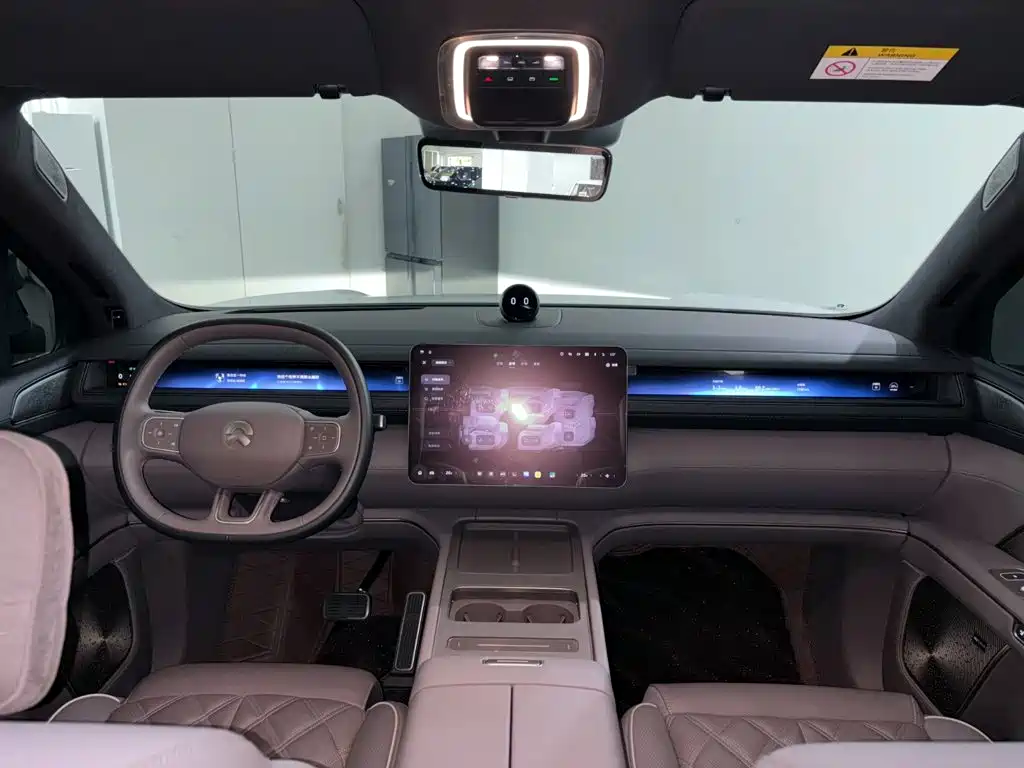 NIO ES8 2026 2025 Model 6-Seat Executive Luxury Edition