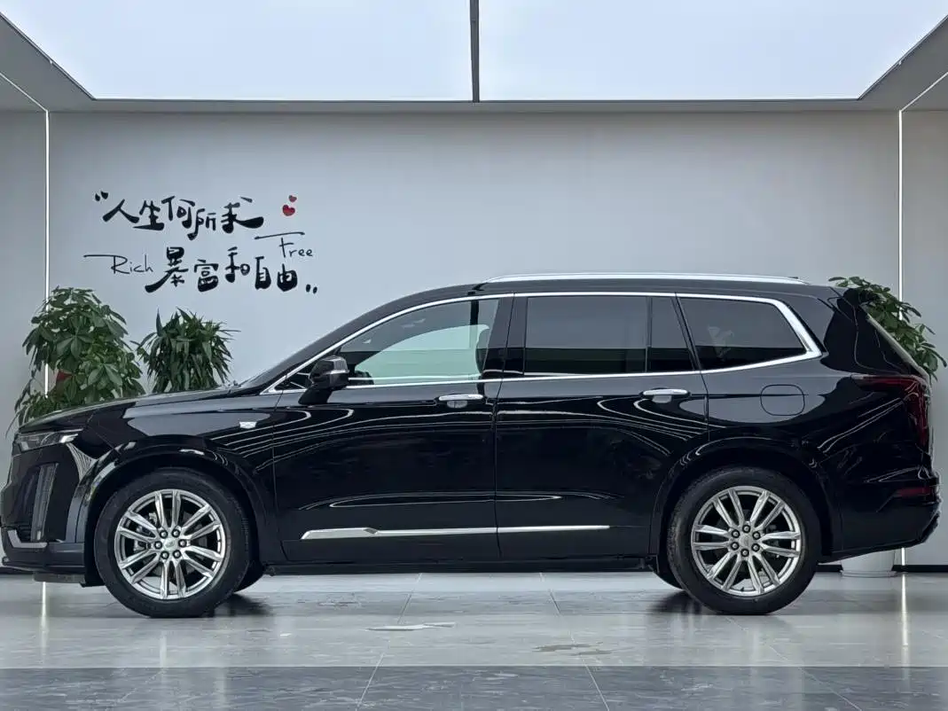 Cadillac XT6 2022 2022 2.0T 6-Seater 2WD Luxury Edition