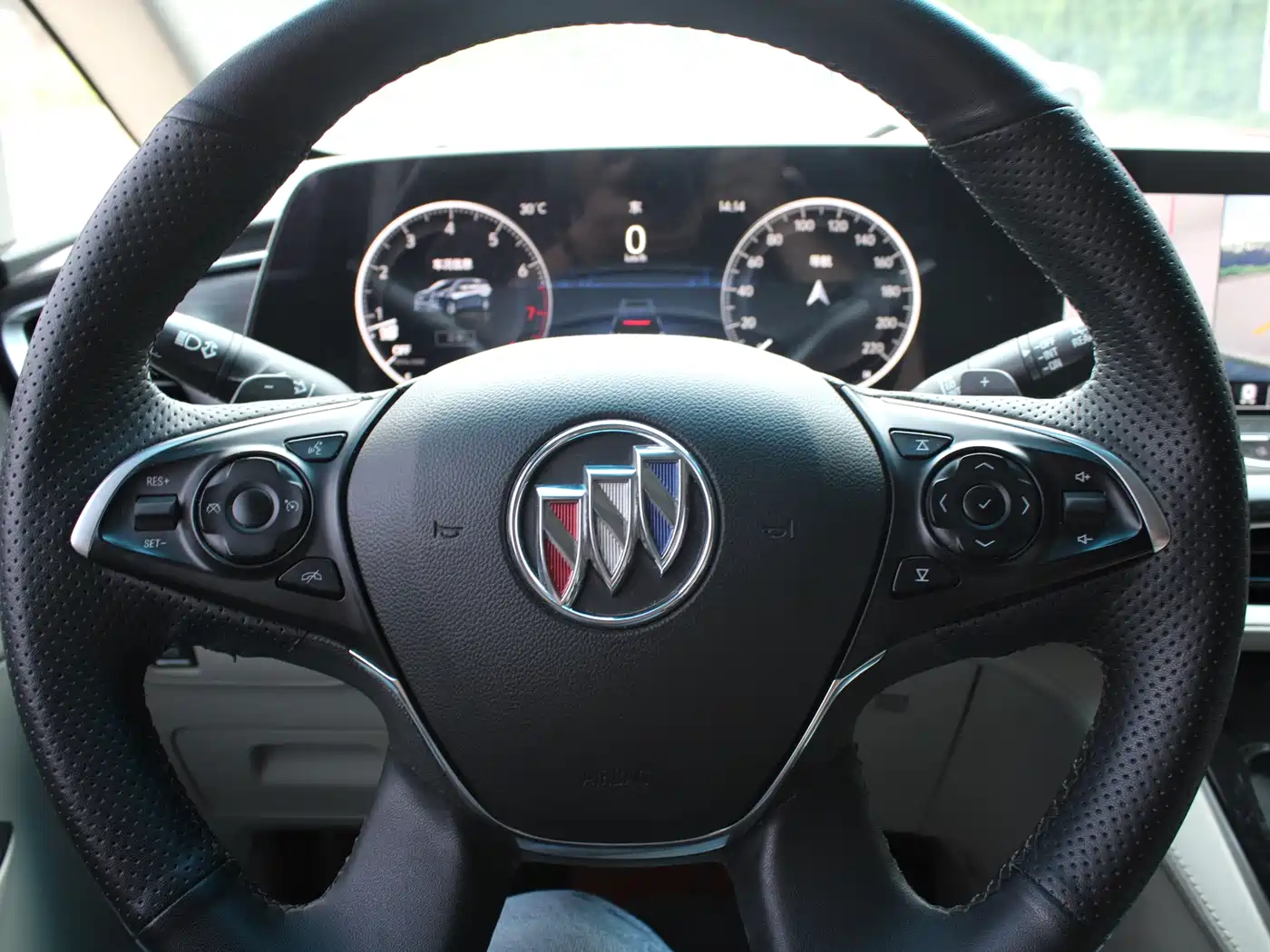 BUICK GL8