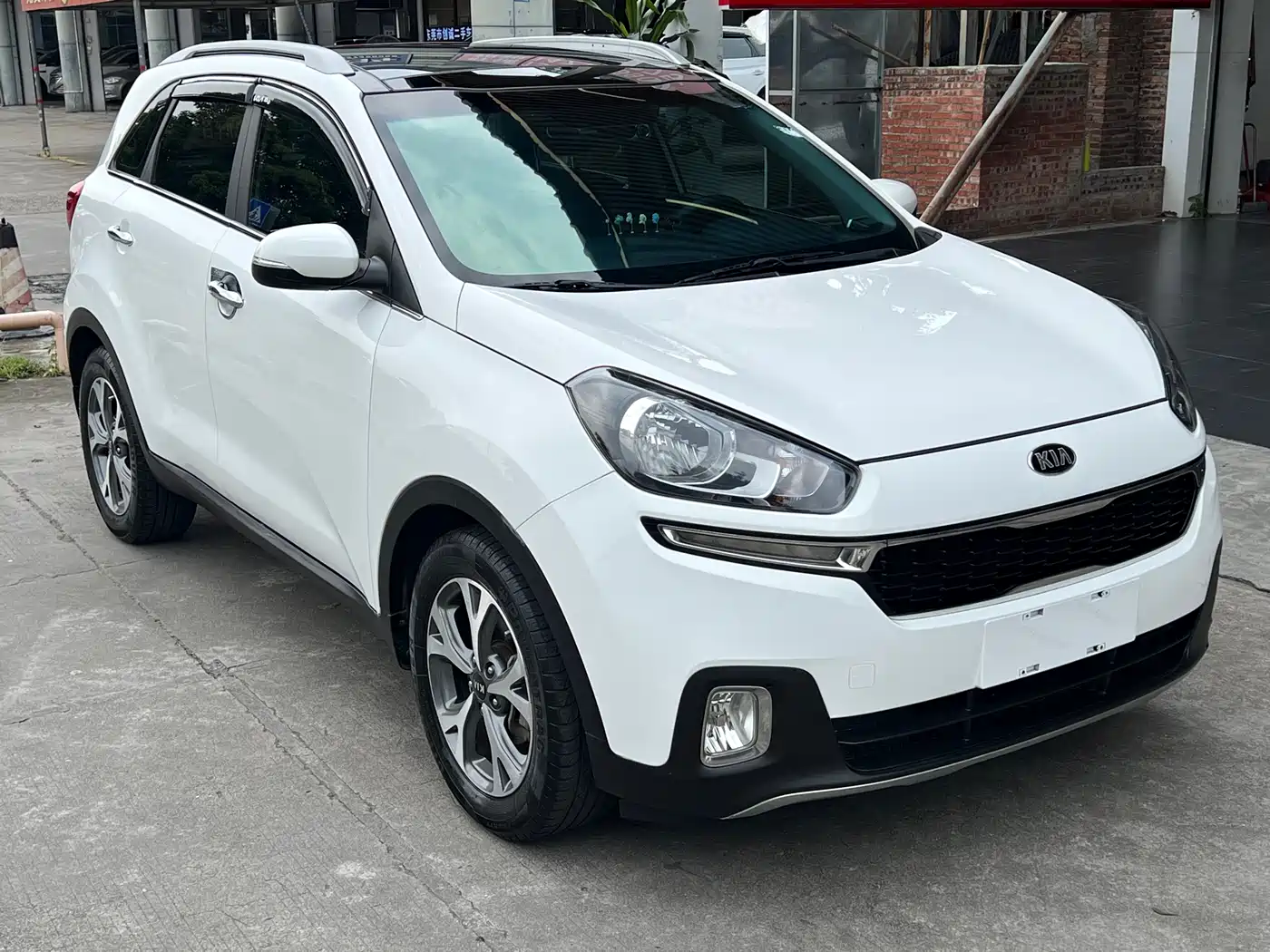 Kia KX3 Smart Run 2016 2015 1.6L Automatic 2WD DLX