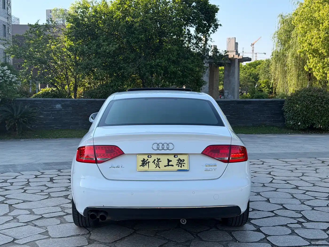 Audi A4L 2012 2.0 TFSI Automatic Technology фото 14