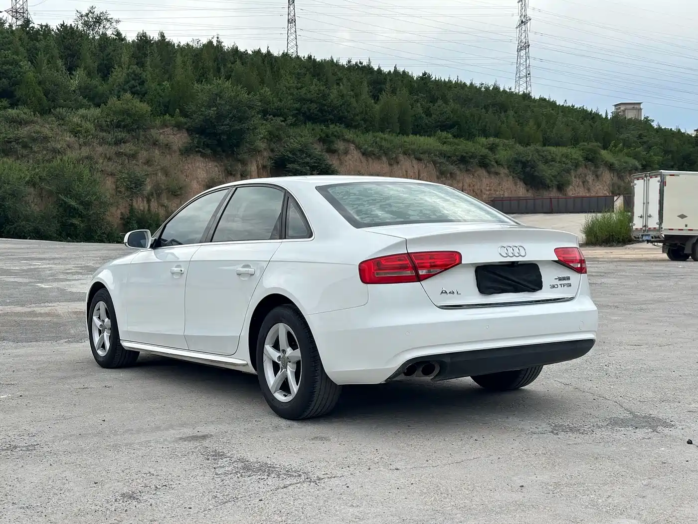 Photo 9 - Audi A4L