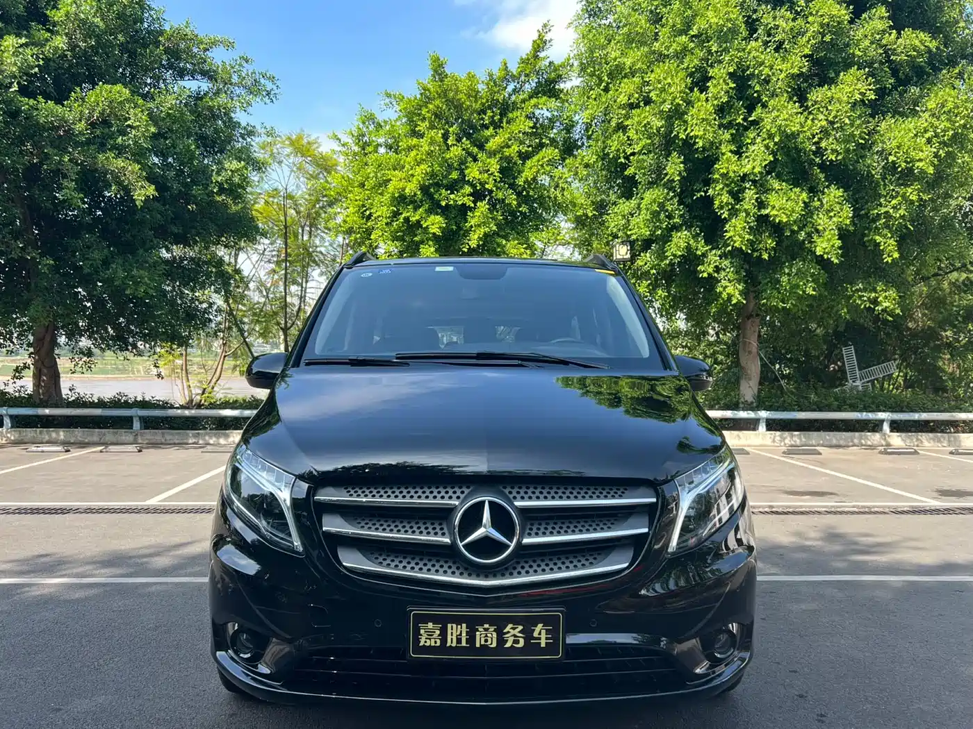 Mercedes-Benz Vito 2020 2.0T Business Edition (9-seater) фото 2