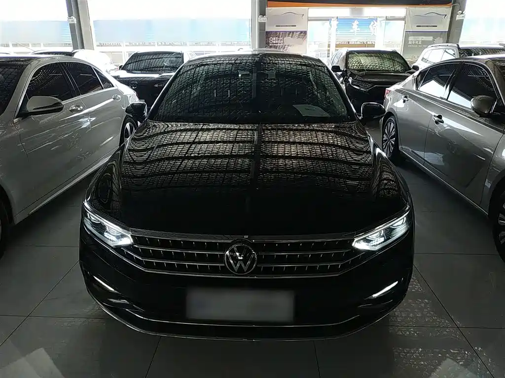 Volkswagen Magotan 2020 330TSI DSG Leading фото 3