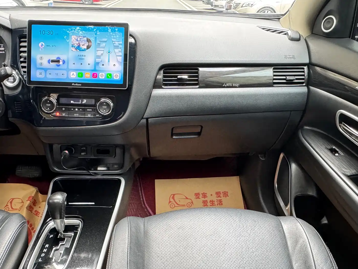 Mitsubishi Outlander 2018 2.4L 4WD Luxury Edition 7-seater фото 11
