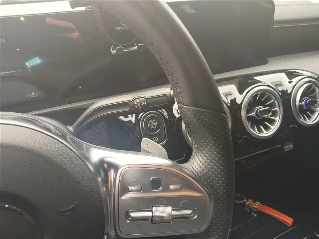Mercedes-Benz A-Class 2022 A 200 L Sport Sedan Style фото 14