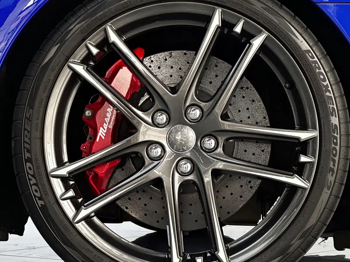 Maserati GranTurismo 2015 2015 4.7L MC Centennial Edition