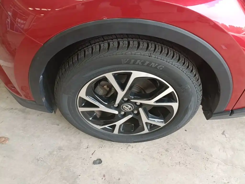 Toyota C-HR 2019 2018 2.0L Leading Sunroof Edition China VI
