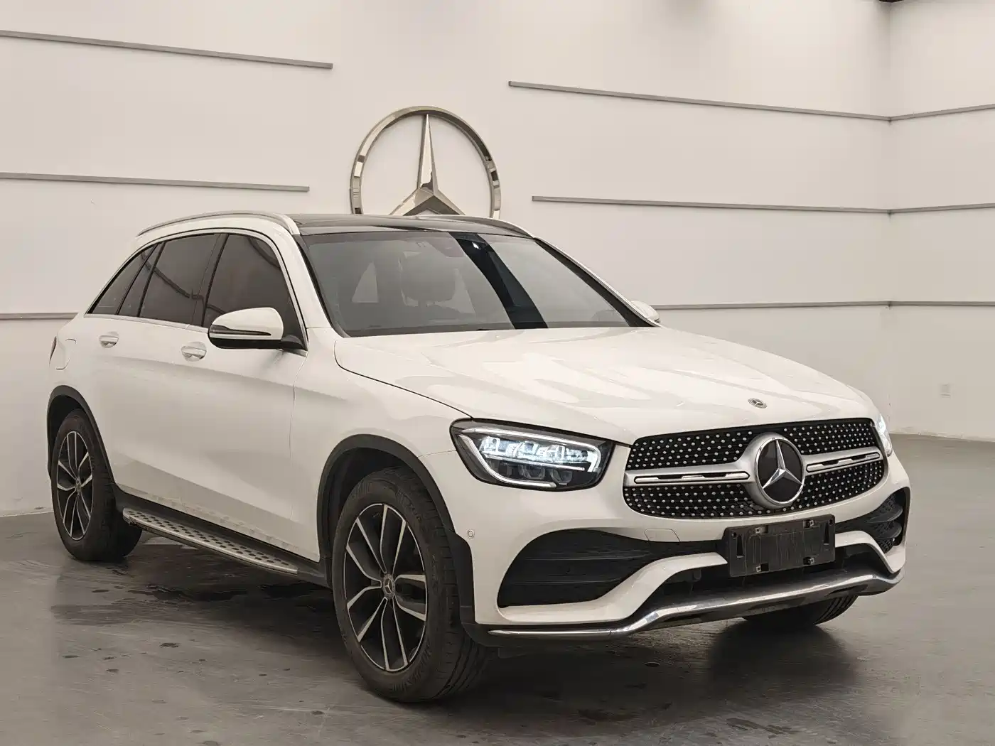 Mercedes-Benz GLC 2022 Model GLC 260 L 4MATIC Luxury Edition фото 3