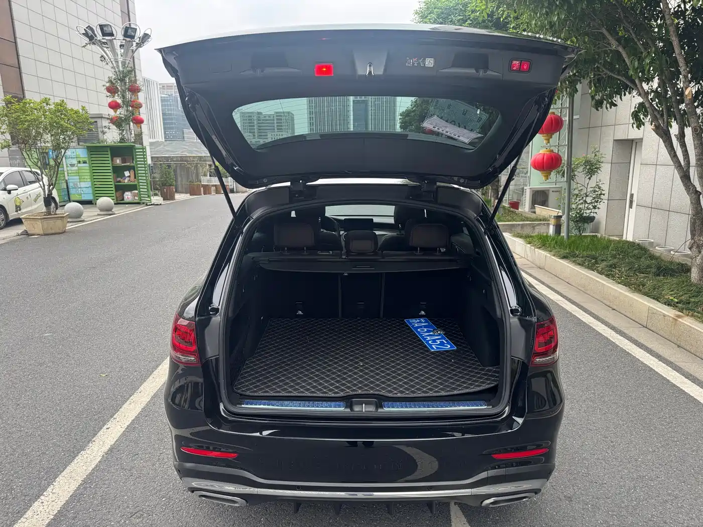 Mercedes-Benz GLC 2022 Facelift GLC 300 L 4MATIC Dynamic Collector's Edition фото 9