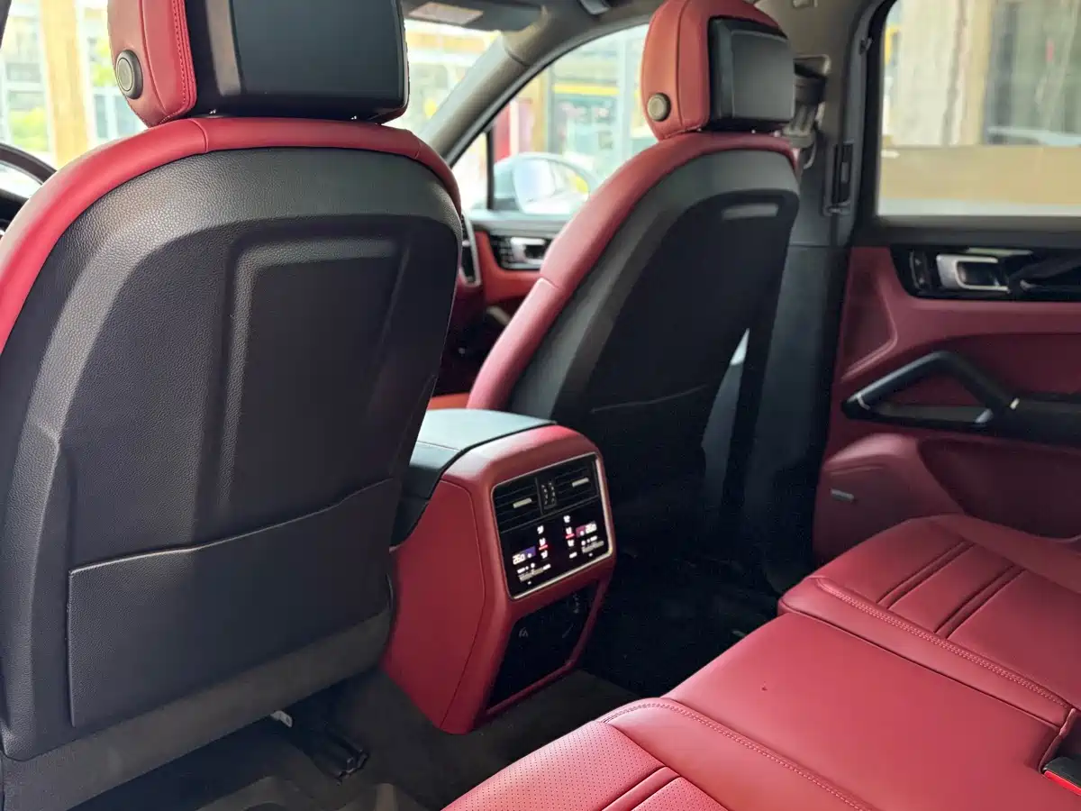 Porsche Cayenne 2018 Cayenne 3.0T фото 9