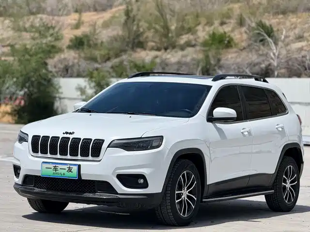 Jeep Cherokee 2019 2.0T 2WD Smart Edition China V